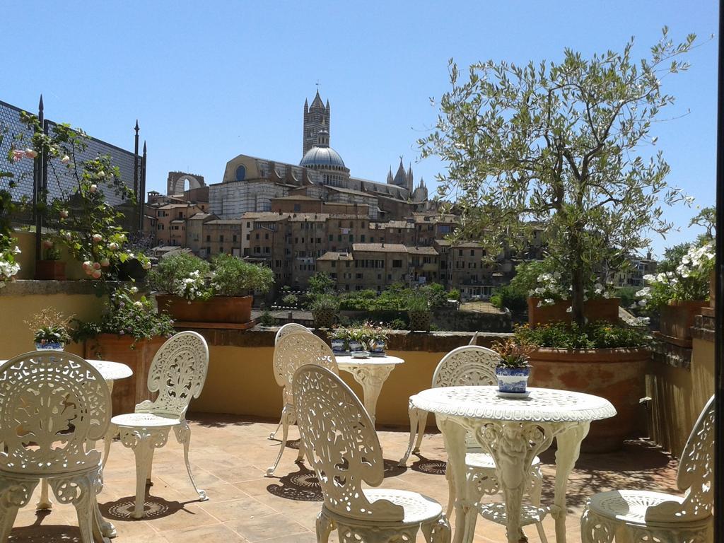 Residenza D'Epoca Campo Regio Relais Bed & Breakfast Siena Ngoại thất bức ảnh