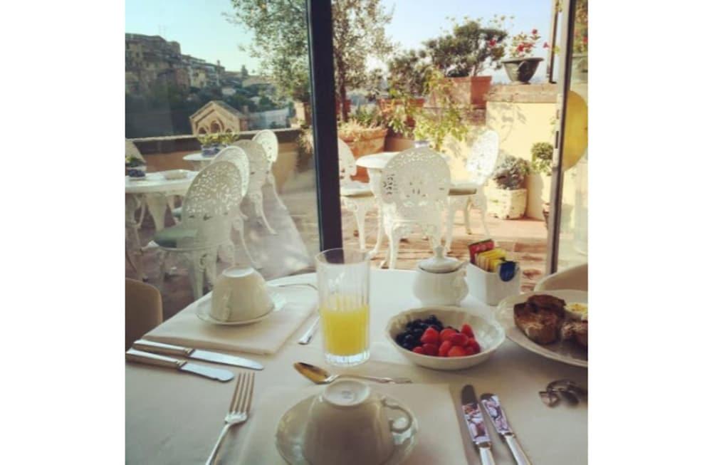 Residenza D'Epoca Campo Regio Relais Bed & Breakfast Siena Ngoại thất bức ảnh