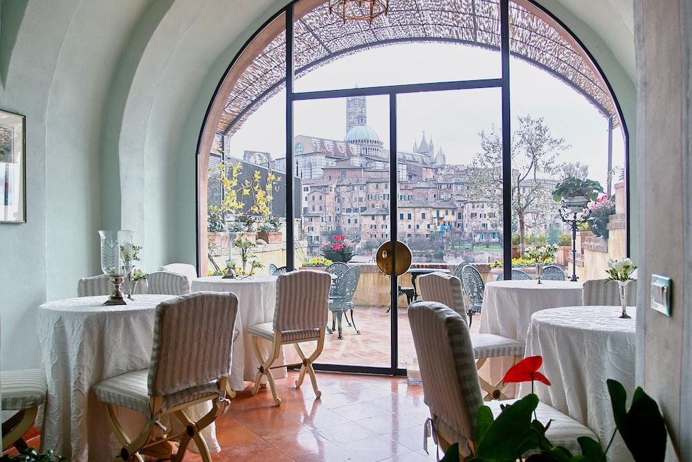 Residenza D'Epoca Campo Regio Relais Bed & Breakfast Siena Ngoại thất bức ảnh