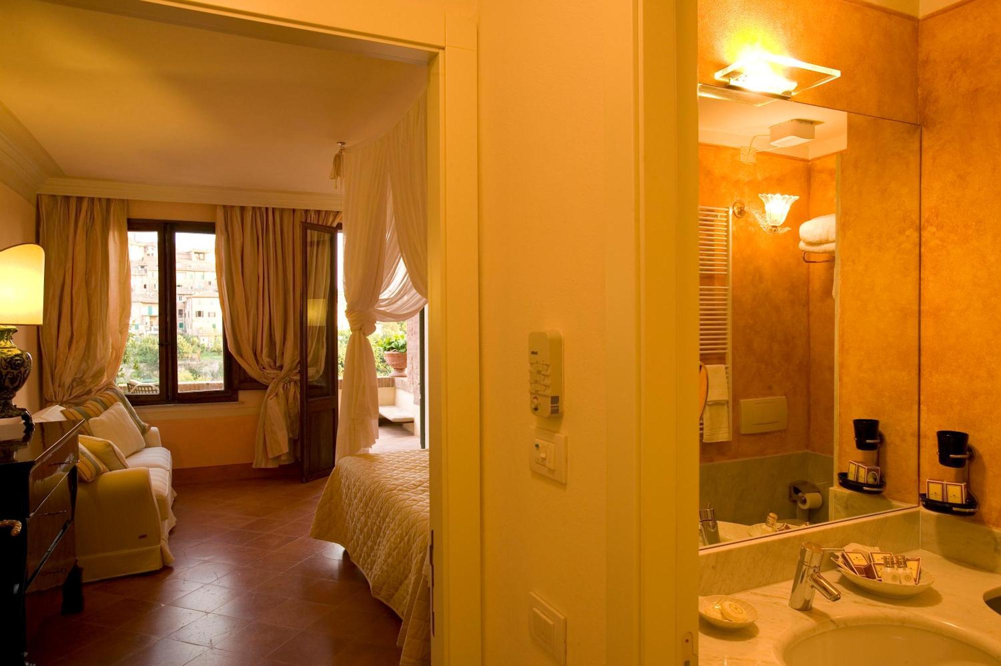 Residenza D'Epoca Campo Regio Relais Bed & Breakfast Siena Ngoại thất bức ảnh